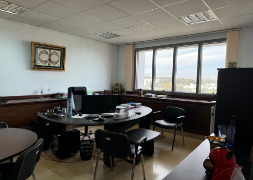 Super bureau administratif au Lac 1