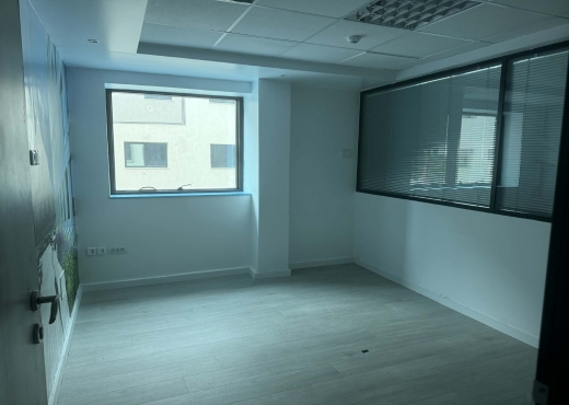 Super bureau hall plus 5 au lac 3 kram - Bien immobilier à {"id":23,"country_id":219,"name":"TUNIS","slug":"tunis"} - Image 3 - Darek Immobilière & Consulting