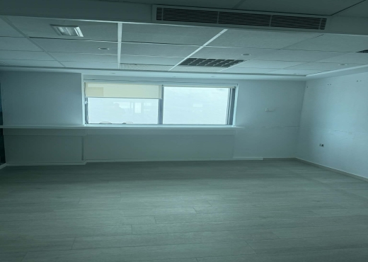 Super bureau hall plus 5 au lac 3 kram - Bien immobilier à {"id":23,"country_id":219,"name":"TUNIS","slug":"tunis"} - Darek Immobilière & Consulting