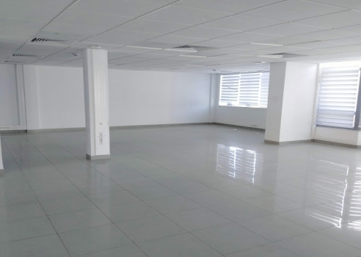 Super bureau 710 m² au lac 1 - Bien immobilier à {"id":23,"country_id":219,"name":"TUNIS","slug":"tunis"} - Image 2 - Darek Immobilière & Consulting