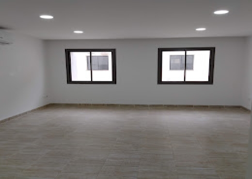 Spacieux bureau hall +2 au la 3 kram - Bien immobilier à {"id":23,"country_id":219,"name":"TUNIS","slug":"tunis"} - Darek Immobilière & Consulting