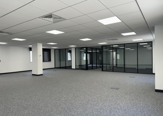 joli bureau 150m² au lac 1 - Bien immobilier à {"id":23,"country_id":219,"name":"TUNIS","slug":"tunis"} - Darek Immobilière & Consulting