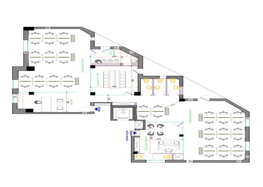 Super bureau 300 m² retapé à neuf au lac 1
