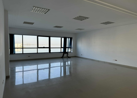Super bureau 650 m² avec vue mer au lac 1
