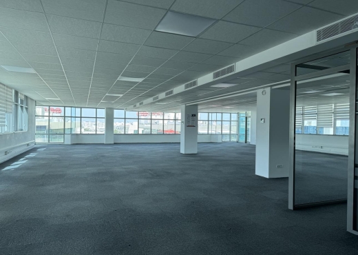 Super bureau 1650 m² ths au lac 2