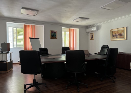 Vente d'immeuble bureautique 2500 m² au lac 3 kram