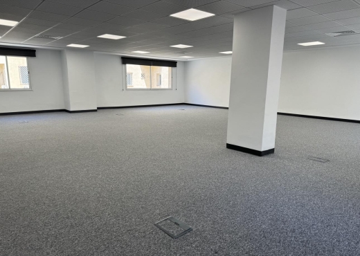 Super bureau 300 m² retapé à neuf au lac 1 - Bien immobilier à {"id":23,"country_id":219,"name":"TUNIS","slug":"tunis"} - Image 4 - Darek Immobilière & Consulting