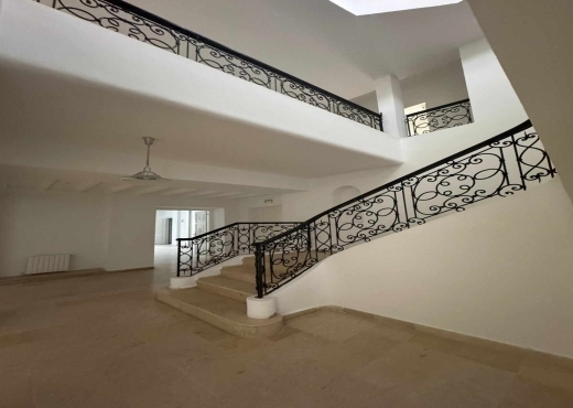 A louer Somptueusec Villa Menzah 1 - Bien immobilier à {"id":23,"country_id":219,"name":"TUNIS","slug":"tunis"} - Image 4 - Darek Immobilière & Consulting