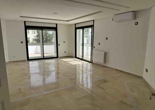 Superbe villa hs au lac 1 - Bien immobilier à {"id":23,"country_id":219,"name":"TUNIS","slug":"tunis"} - Image 3 - Darek Immobilière & Consulting